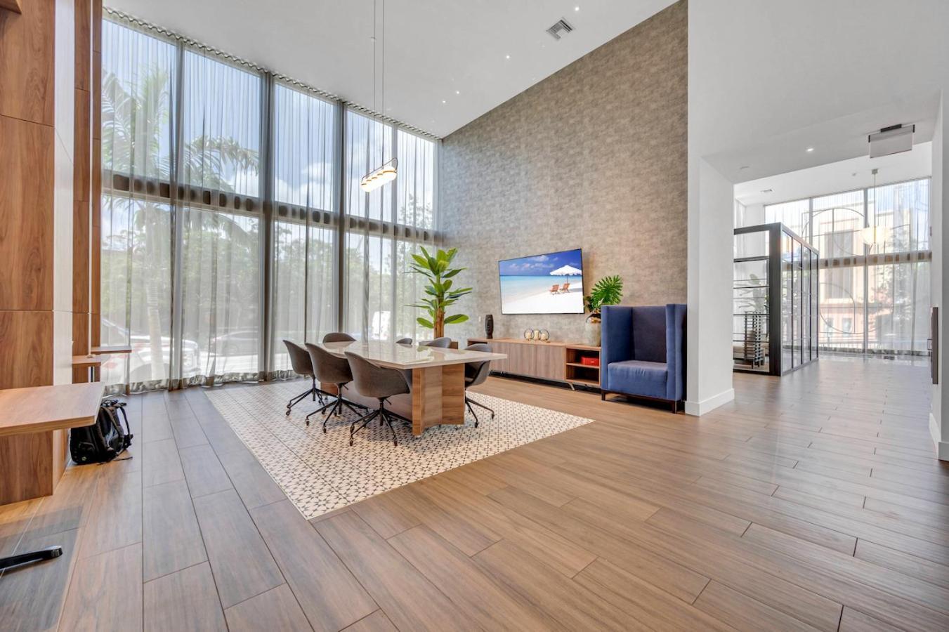 Апартаменты Beautiful Unit In Downtown Miami With Free Parking Экстерьер фото